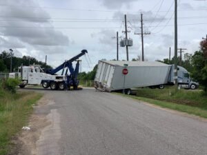 Bigman Towing LLc tow service company in , offering 24 hour towing near me