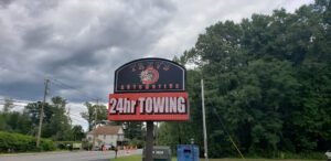 Off Road Recovery/Tire - 24/7 Road Service tow service company in Del Rio, Texas offering 24 hour towing near me
