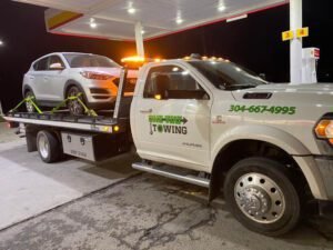 1st Class Towing tow service company in White Plains, New York offering 24 hour towing near me