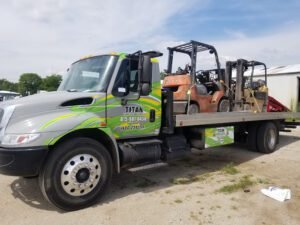 Sergios towing and recovery tow service company in Lockport, Illinois offering 24 hour towing near me