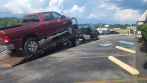 Heavy duty towing & recovery J&E towing service tow service company in Houston, Texas offering 24 hour towing near me