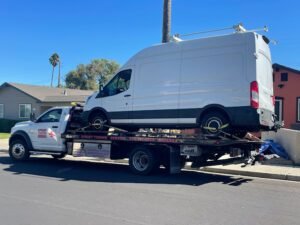 Cross Roads Towing tow service company in Harrogate, Tennessee offering 24 hour towing near me