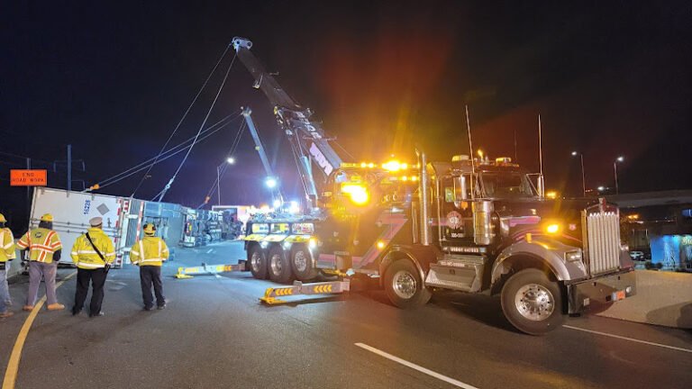 Billie Jo’s Towing Tow Service in Peoria, Illinois