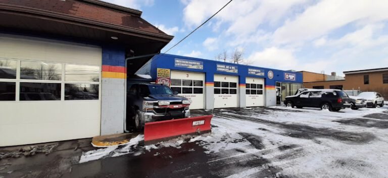 Brown’s Auto Service & Towing Tow Service in Buffalo, New York