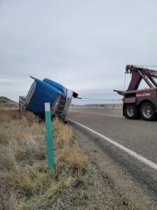 Hernandez Towing & Auto Repair tow service company in Mountain Home, Idaho offering 24 hour towing near me