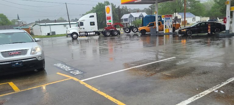 Larry Outlaw and Sons Towing Tow Service in Colerain, North Carolina