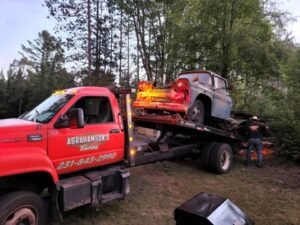 Abrahamson's Towing tow service company in Ludington, Michigan offering 24 hour towing near me