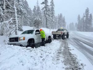 Frosty 4Wheeler tow service company in , offering 24 hour towing near me