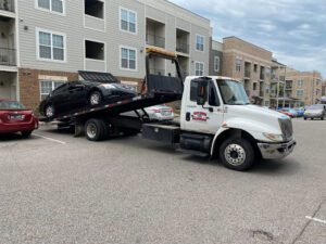 Motor city towing and recovery tow service company in , offering 24 hour towing near me
