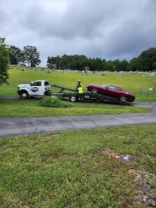Peytona Garage tow service company in Waddy, Kentucky offering 24 hour towing near me