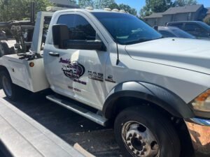 CHD Towing tow service company in Bowie, Maryland offering 24 hour towing near me