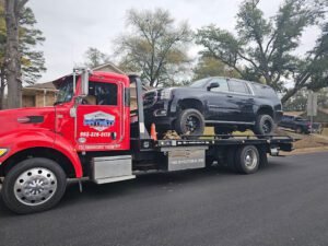 Bobby’s towing tow service company in , offering 24 hour towing near me