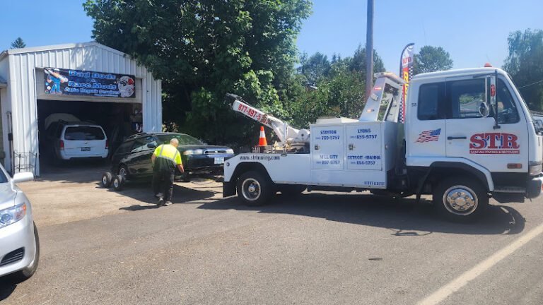 Santiam Towing and Recovery Tow Service in Lyons, Oregon