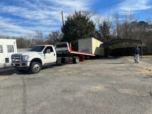 Chino Towing tow service company in Cleveland, Ohio offering 24 hour towing near me