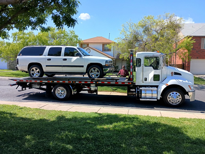 Kelso Towing Tow Service in San Antonio, Texas Kelso Towing Tow Service in San Antonio, Texas