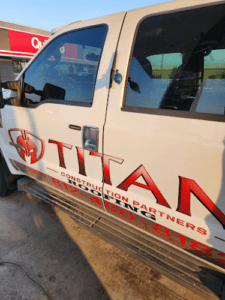 STR8 UP Roadside tow service company in , offering 24 hour towing near me