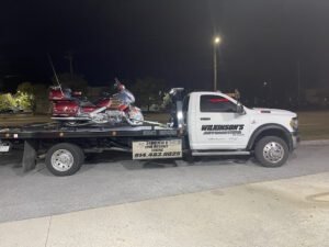 Caveman towing and recovery tow service company in Sheridan, Arkansas offering 24 hour towing near me
