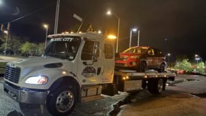 Chavez Towing Las Vegas NV- Towing near me- Servicio de gruas en Las Vegas Nv tow service company in , offering 24 hour towing near me