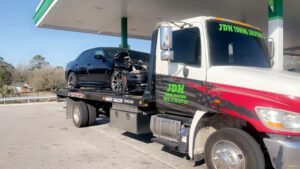 Commonwealth Tow Co tow service company in , offering 24 hour towing near me