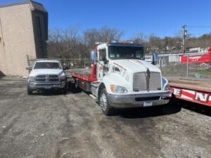 Vincent Service Inc. tow service company in Mamaroneck, New York offering 24 hour towing near me
