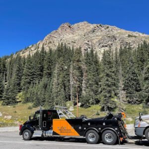 Mountain Recovery tow service company in Silverthorne, Colorado offering 24 hour towing near me