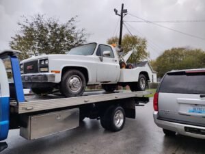 Get EM In Towing LLC DBA Christian County Towing & Recovering tow service company in Hopkinsville, Kentucky offering 24 hour towing near me