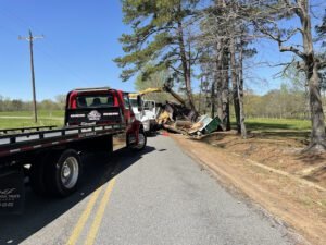 Rick's Towing And Recovery, Inc. DBA Rick's Auto Sales tow service company in Star City, Arkansas offering 24 hour towing near me
