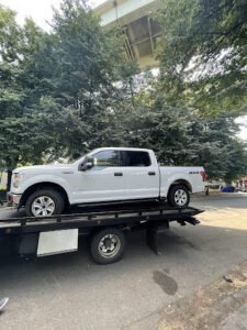 Total Roadside Assistance LLC tow service company in Portland, Oregon offering 24 hour towing near me
