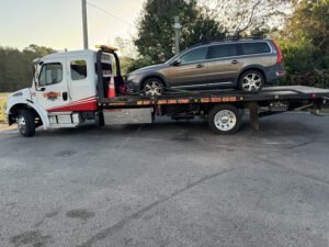 Riverdale Towing & Recovery tow service company in , offering 24 hour towing near me