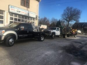 M&M Towing & Truck Repair & Tires tow service company in Carlstadt, New Jersey offering 24 hour towing near me