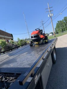 Call N' Haul tow service company in , offering 24 hour towing near me
