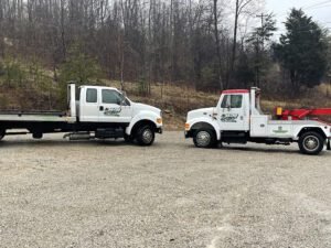 M&M Towing tow service company in Frenchburg, Kentucky offering 24 hour towing near me