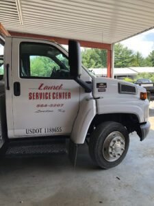 Laurel Service Center tow service company in London, Kentucky offering 24 hour towing near me