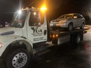TUA-Tubbs Used Auto Towing tow service company in Aliceville, Alabama offering 24 hour towing near me