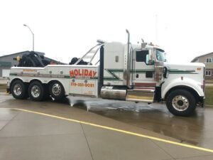 Tegeler Wrecker & Crane tow service company in Cedar Rapids, Iowa offering 24 hour towing near me