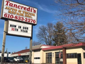 Tancredi's Auto & Truck Repair tow service company in Woodlyn, Pennsylvania offering 24 hour towing near me