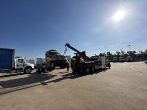 American Towing & Truck Repair - Heavy Duty Towing tow service company in Houston, Texas offering 24 hour towing near me