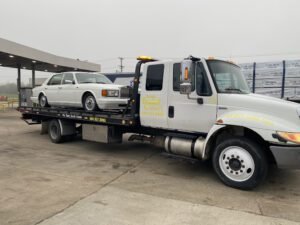 Aaron's Towing Service tow service company in , offering 24 hour towing near me