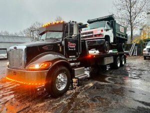 Barrett's Towing tow service company in Providence, Rhode Island offering 24 hour towing near me