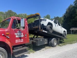 Rains' Towing and Recovery tow service company in Albany, Kentucky offering 24 hour towing near me