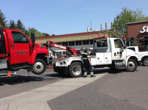 A&B Towing & Recovery tow service company in Portland, Oregon offering 24 hour towing near me