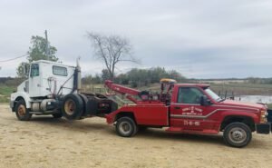 Double R Towing and Automotive LLC tow service company in Armstrong, Missouri offering 24 hour towing near me