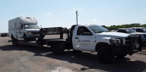 All Hauling tow service company in , offering 24 hour towing near me