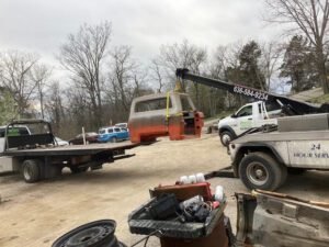 Akins Towing and Recovery LLC tow service company in Villa Ridge, Missouri offering 24 hour towing near me