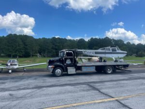 American Tow & Recovery tow service company in Chattanooga, Tennessee offering 24 hour towing near me
