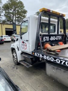 Ocho Rios towing transport and repair inc. tow service company in Lithonia, Georgia offering 24 hour towing near me