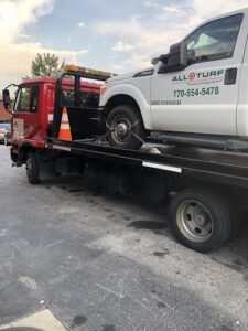 Ocho Rios Towing Transport & Repair Inc tow service company in , offering 24 hour towing near me
