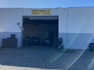 Brisk Towing Ltd. tow service company in Albuquerque, New Mexico offering 24 hour towing near me