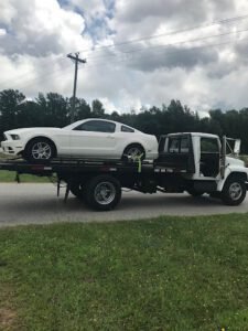 DH Towing & Transport LLC tow service company in Florence, South Carolina offering 24 hour towing near me