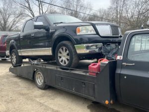 D&T Hauling towing and lawn service tow service company in , offering 24 hour towing near me